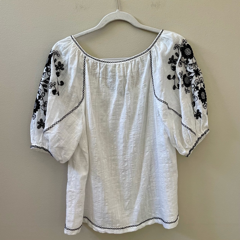 Max Studio V Neck Sunflower Embroidered Puff Sleeve Top Blouse Sz S - Picture 6 of 16